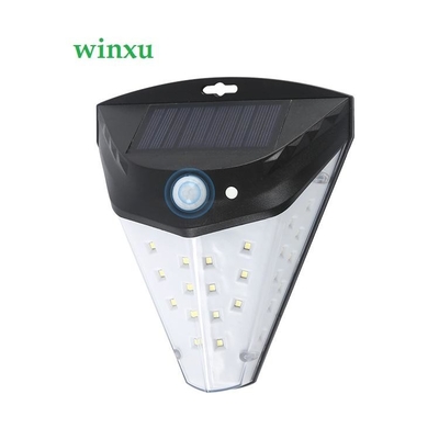 چراغ دیواری LED با زاویه بزرگ 42 LED با انرژی خورشیدی 2700K برای حیاط باغ